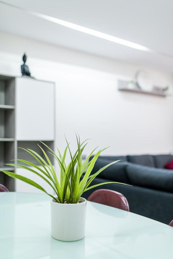 Moderno Apartamento Centro Гранада Экстерьер фото